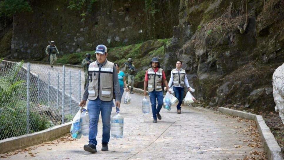 Gobierno de Sinaloa entrega apoyos a familias de Cosalá y Elota