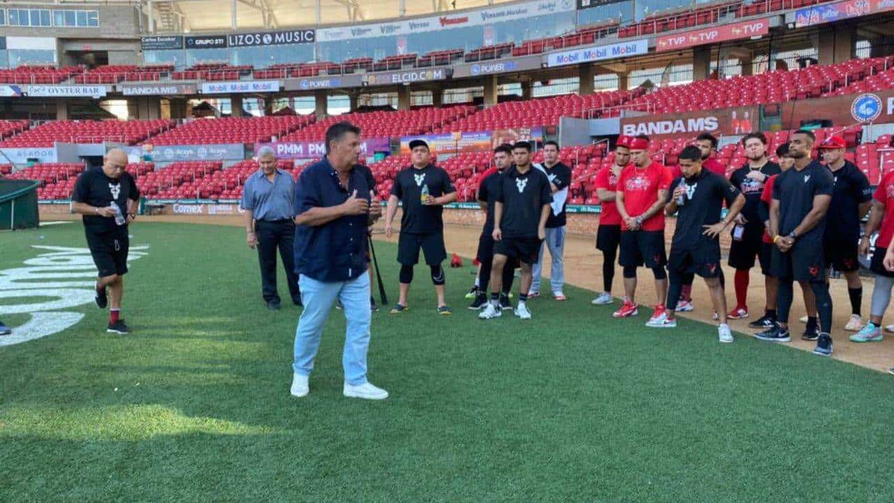 J.J. Pacho asume el puesto como Manager en Venados de Mazatlán