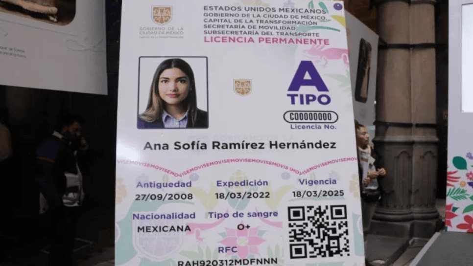 Aprueban licencia de conducir permanente en CDMX