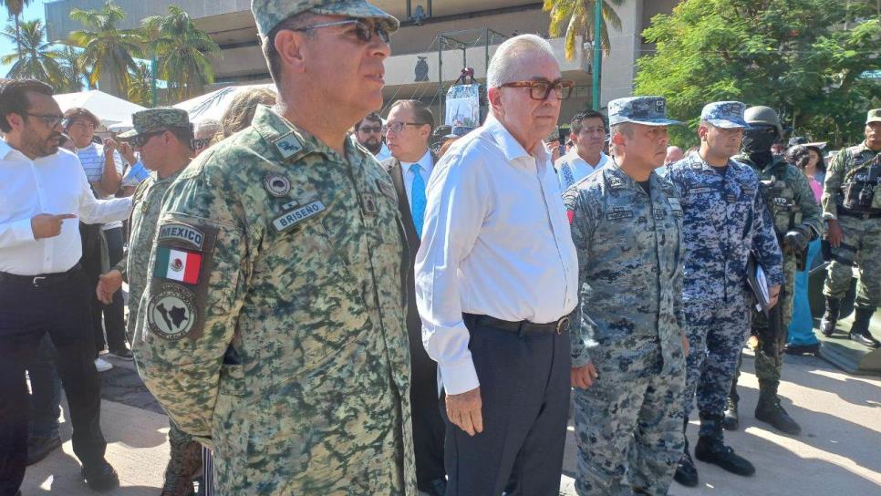 Rocha Moya inaugura exposición militar La Gran Fuerza de México