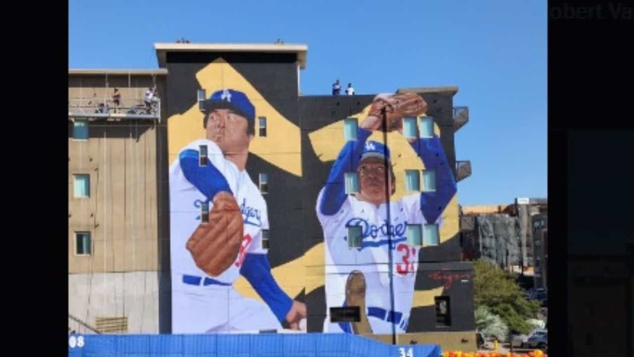 Inauguran segundo mural dedicado a Fernando Valenzuela en Los Ángeles