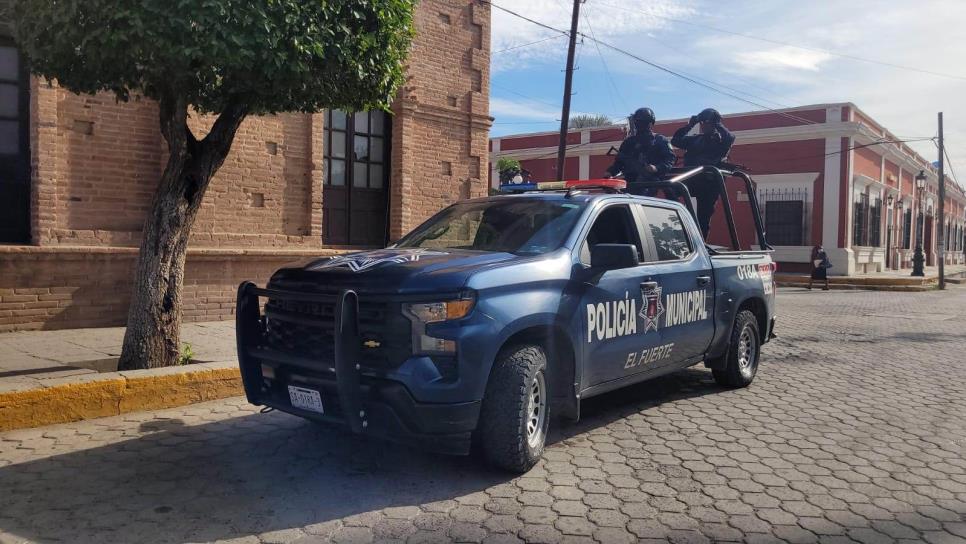 Motociclista asesina a balazos a hombre en plena calle, en El Fuerte