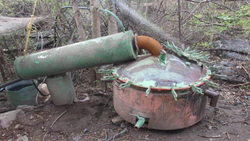 Militares aseguran laboratorio de drogas en un subterráneo del municipio  de Navolato