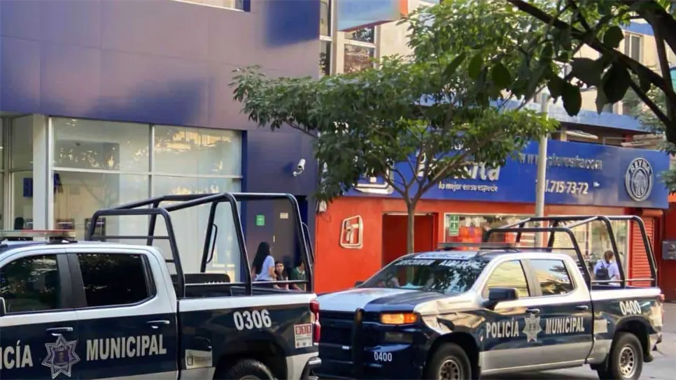 Foto: Agentes policíacos capturaron al presunto ladrón y fue llevado a dichas instalaciones para ponerlo a disposición del juez en turno
