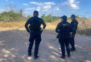 Con ropa táctica localizan el cuerpo de un hombre en el Tres Ríos de Culiacán