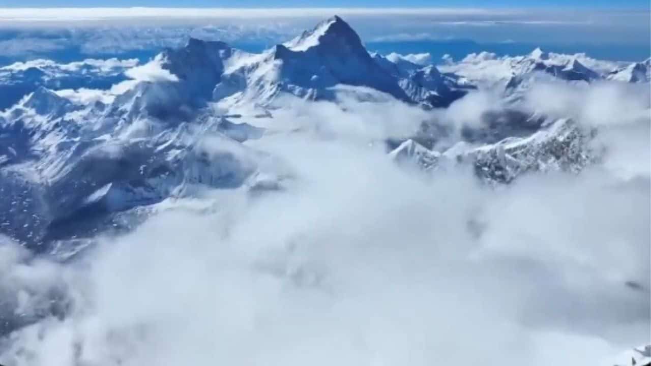 Montañista escala el Monte Everest y graba con un dron su espectacular belleza | VIDEO