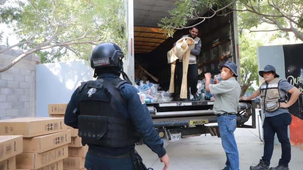 Secretaría de Bienestar entrega apoyos a familias desplazadas por la violencia en Sinaloa