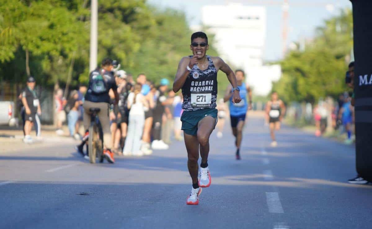 Joshio Juan Sauza destaca en la carrera Premier Urbanianos 5K en Mazatlán