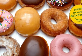 Krispy Kreme regala dos donas por el Día de la Bondad