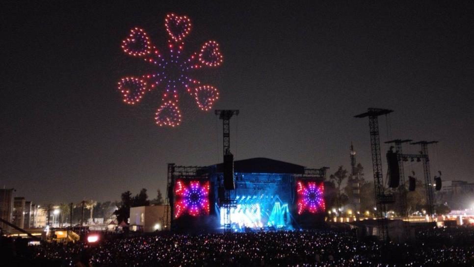 Sir Paul McCartney y el show de drones que maravilló el concierto en la CDMX | VIDEO