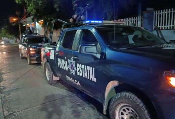 Aseguran 2 civiles, 6 vehículos, 5 rifles, cargadores y cartuchos, en Culiacán