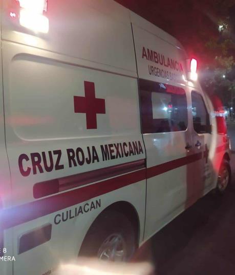 Asesinan a balazos a mujer en una taquería en la colonia Sinaloa en Culiacán