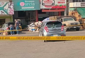 Atacan a balazos a conductor de plataforma digital en el Mercado de Abastos de Culiacán