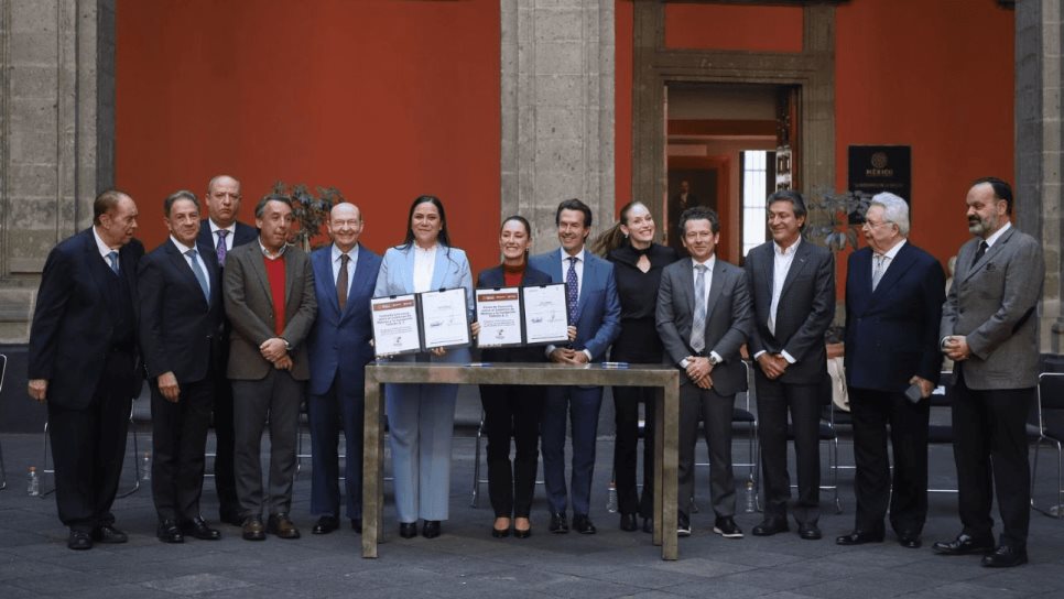 Teletón y Gobierno de México firman convenio: 900 mdp para rehabilitación