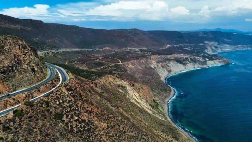 ¿En cuánto tiempo se recorre la carretera Transpeninsular, que abarca a las dos Californias?