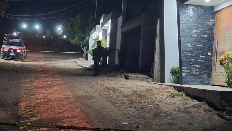 Asesinan a balazos a una mujer en su domicilio en la colonia Real de Minas, Culiacán