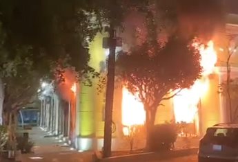 Se incendia el Museo de Arte de Mazatlán | VIDEO