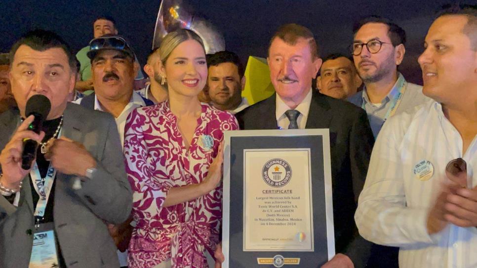 Mazatlán impone Récord Guinness como "Banda de Música Folclórica Más Grande del Mundo"