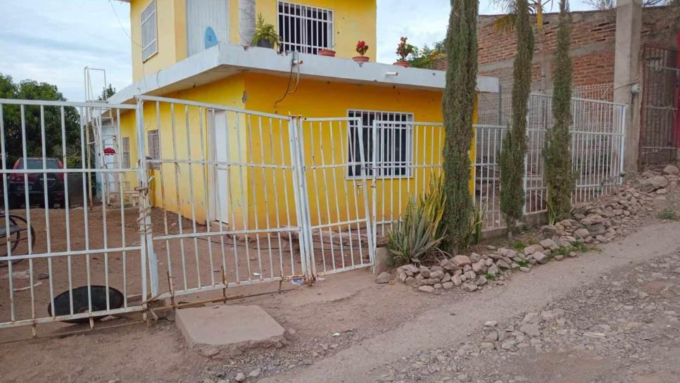 Balean dos casas de la colonia Renato Vega Amador de Culiacán