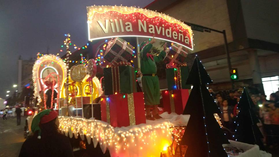 Desfile Navideño en Culiacán llena de magia las calles de la ciudad