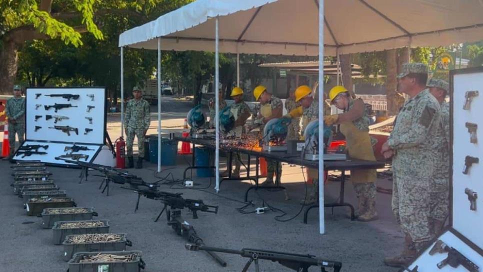 Ejército Mexicano destruye 252 armas decomisadas, en Culiacán