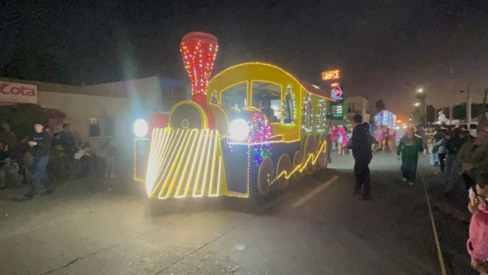 Desfile Jesús es la Onda lleva la Magia de la Navidad a las calles de Los Mochis 