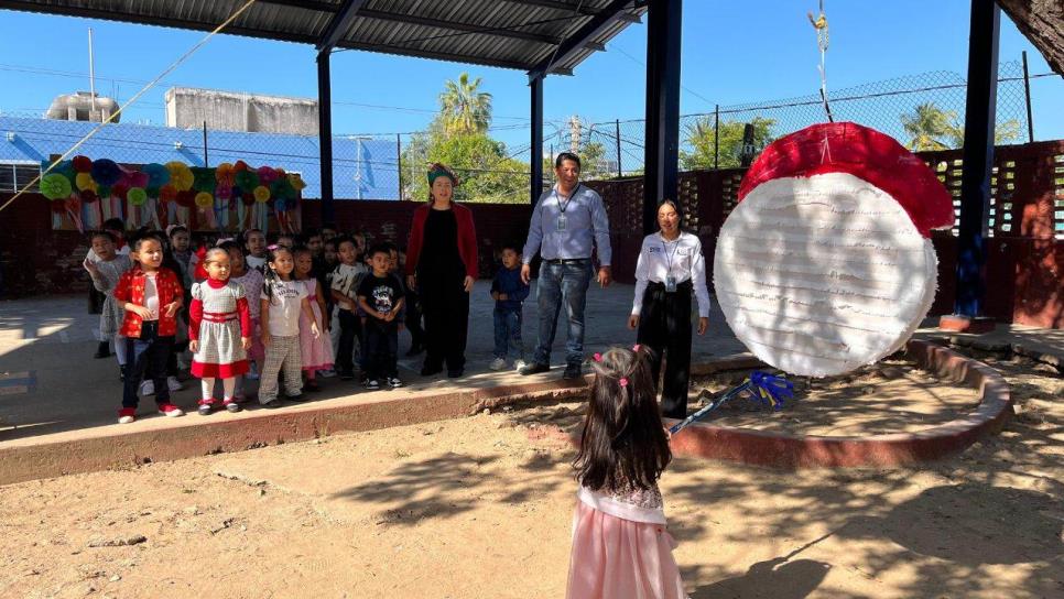 Alumnos del Jardín de Niños Estefanía Castañeda viven una posada llena de Luz Noticias