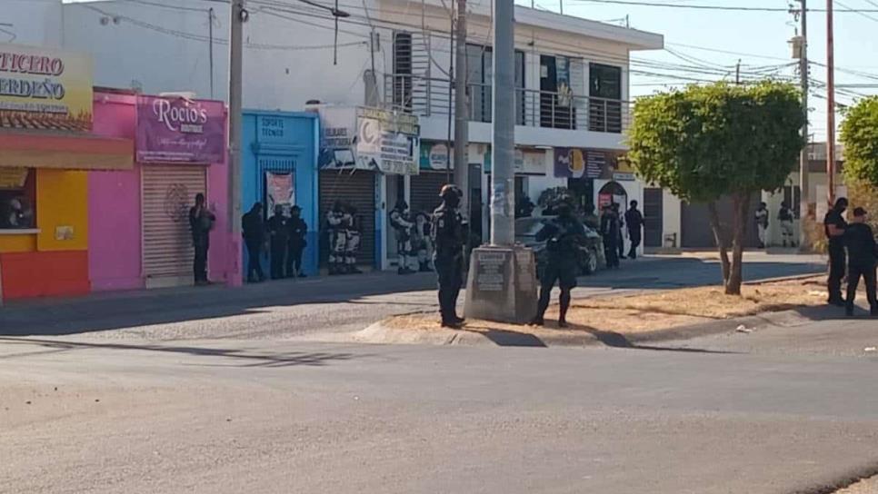 Aseguran a un civil, un arma y precursores químicos para fabricar droga en Terranova, Culiacán