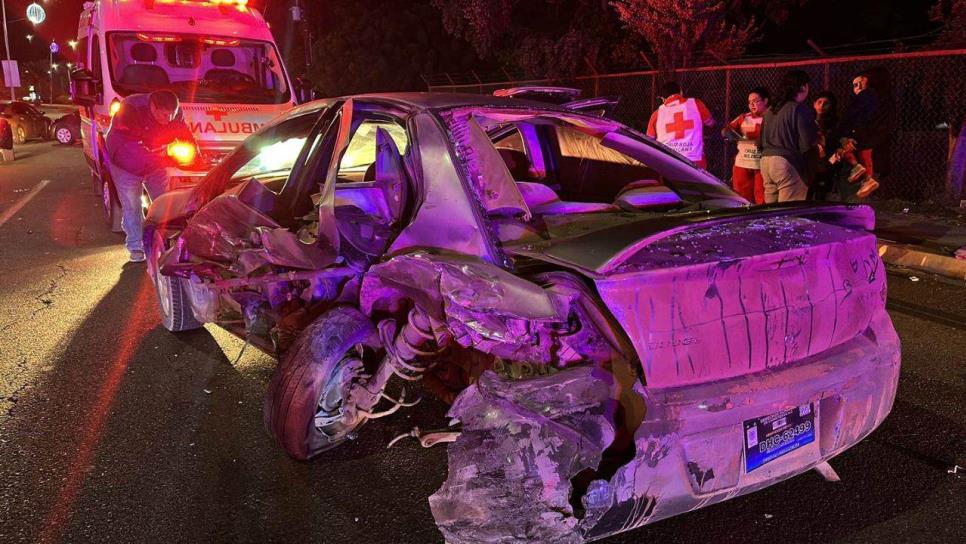 Conductor ebrio choca en el alcoholímetro contra una familia y atropella a un Tránsito