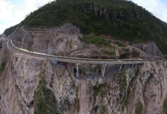 Esta carretera que va a Mazatlán es de las más peligrosas de todo México, según la IA