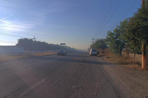 Arrojan 3 cuerpos decapitados y mutilados por la carretera a Eldorado en Culiacán