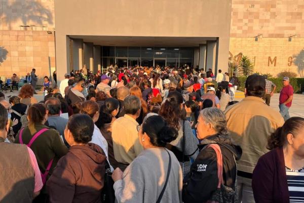 ¡Ya no hay fichas! Derechohabientes del IMSS se quejan por no poder poner cita con especialistas