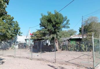 Ahora viven en una privada, cercan bocacalle del Campo 1 y vecinos quedan atrapados