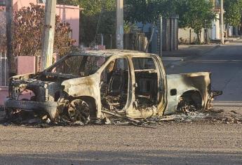 Enfrentamiento en Elota deja varios carros calcinado y baleados