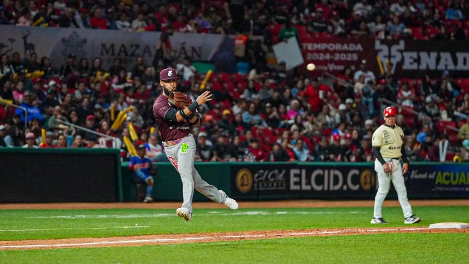 Venados se impone este domingo ante Tomateros y respira en la serie de Playoffs