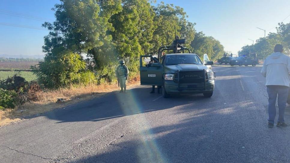 Civiles se enfrentan a balazos y arrojan ponchallantas a la entrada de Costa Rica al sur de Culiacán