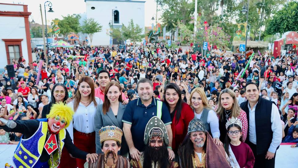 Los Reyes Magos llegan a Badiraguato cargados de regalos y sorpresas para niñas y niños