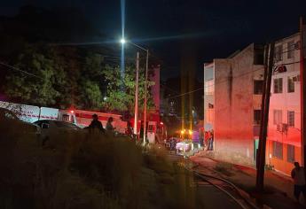 Daños materiales deja incendio en un departamento en la colonia Cañadas, al sur de Culiacán