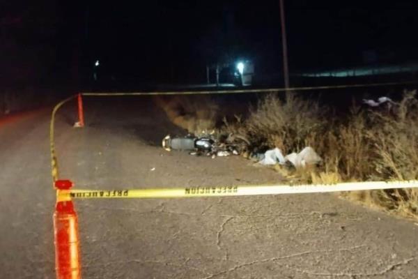 Motocicleta fallece tras impactar contra un caballo en El Fuerte