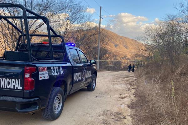 Localizan a un hombre asesinado a balazos en la sierra de Choix