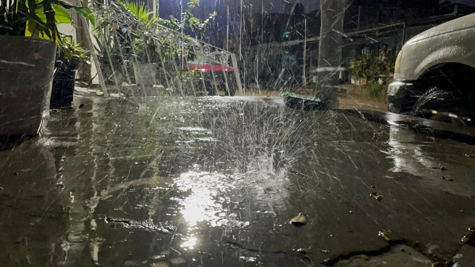 Madrugan lluvias de la segunda Tormenta Invernal a Mazatlán 