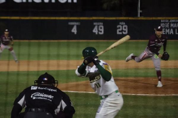 Tomateros de Culiacán se lleva emocionante tercer juego y se ponen adelante en la serie semifinal de la LMP