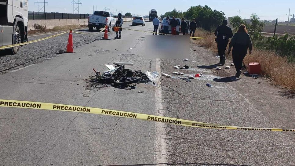 Muere joven en la México 15, iba en su moto a vender camarón