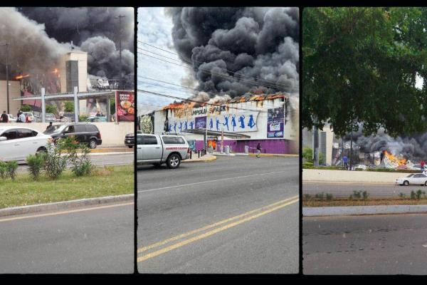 Arde negocio de trampolines en conocida plaza de Culiacán; el humo se ve a kilómetros