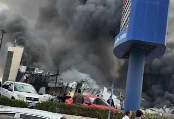 Incendio en negocio de trampolines pudo generarse por trabajos de soldadura