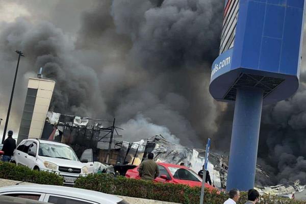 Incendio en negocio de trampolines pudo generarse por trabajos de soldadura