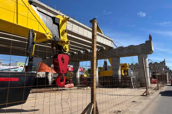 Así van los trabajos del puente de la Colosio que se inaugura en abril