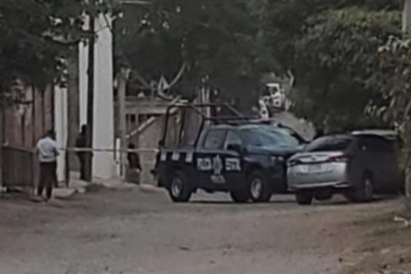 Con el rostro encintado hallan sin vida a un sujeto en Villa Bonita, Culiacán