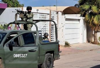 Balean dos casas de la colonia 10 de Mayo Culiacán; militares resguardan la zona