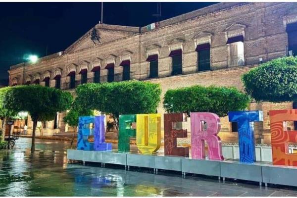 Bajas temperaturas no dan tregua en El Fuerte, albergues permanecen activos